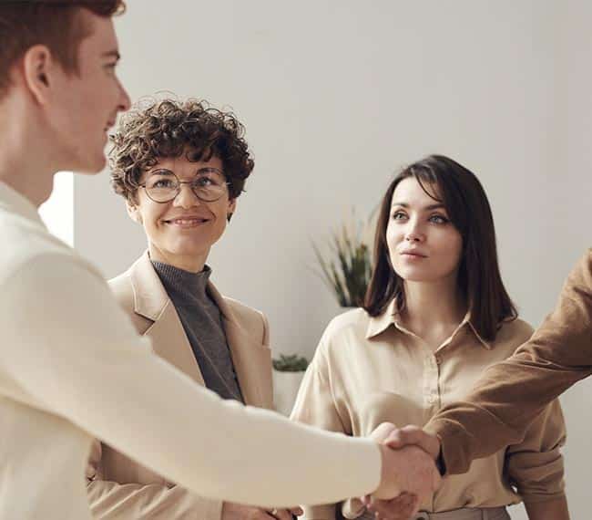 Acuerdo amistoso entre progenitores sobre guarda y custodia compartida, gestionado por MNC Legal en Chiclana, Cádiz