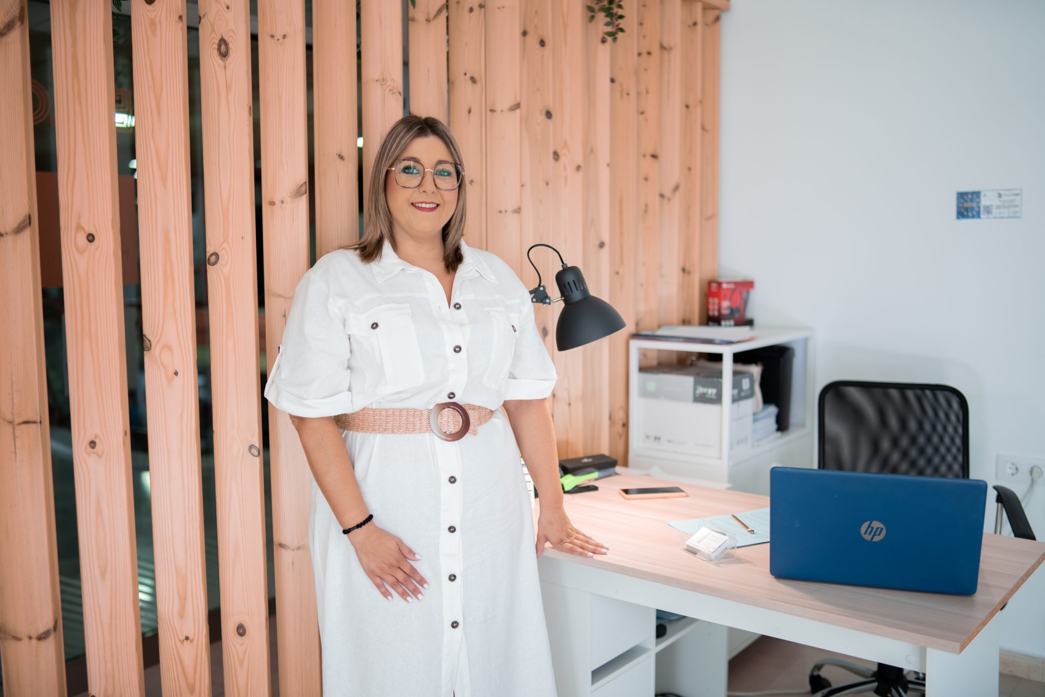 abogada maria nunez cabello mnc legal chiclana cadiz - MNC Legal es un despacho de abogados en Chiclana de la Frontera, Cádiz, especializado en derecho de familia, civil, laboral y penal. Consultas online disponibles. María Núñez Cabello, abogada especialista en derecho de familia, laboral, civil y penal en MNC Legal, Chiclana de la Frontera